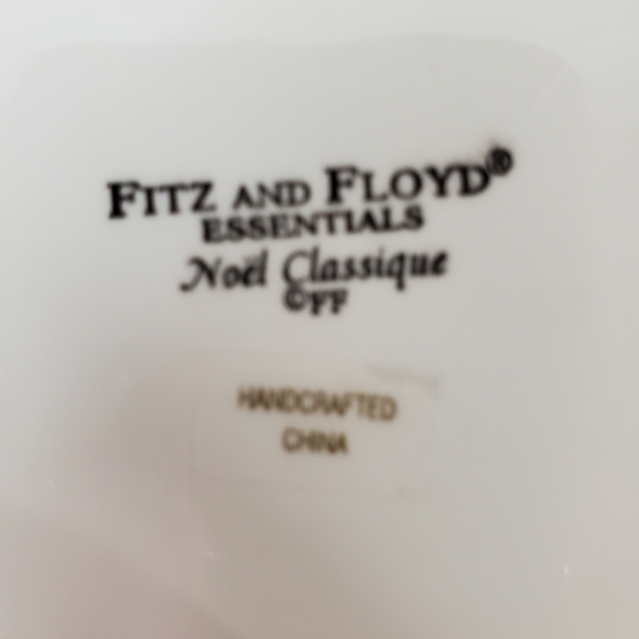 Fitz and Floyd Noel Classique Canape Plate Holly Berries 2004 - Picture 5 of 9